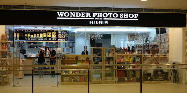 Wonder Photo Shop - Tokyo in Manila