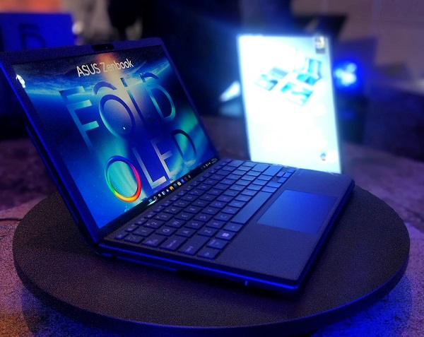 ASUS Zenbook 17 Fold OLED Laptop Mode
